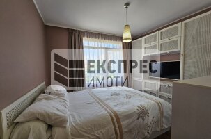 НОВ, ЛУКСОЗЕН, ОБЗАВЕДЕН Четиристаен апартамент, Център