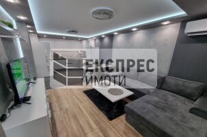 Нов, Луксозно, Обзаведен Двустаен апартамент, Център