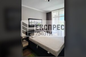 Обзавeден Двустаен апартамент, Трошево