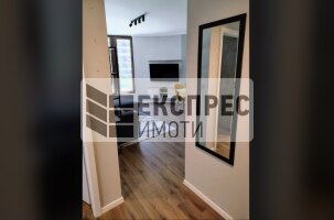 Обзавeден Двустаен апартамент, Трошево