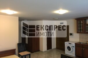 Обзаведен Едностаен апартамент, Окръжна болница