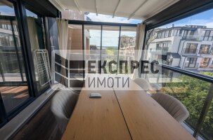 Нов, Обзавeден Двустаен апартамент, Център
