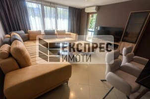 Furnished 2 bedroom apartment, Center