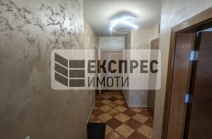 Furnished 2 bedroom apartment, Center