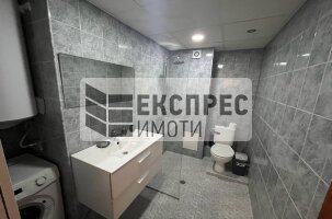 Нов, Обзаведен Двустаен апартамент, Окръжна болница