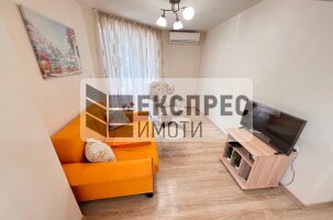 Обзаведен Тристаен апартамент, Център