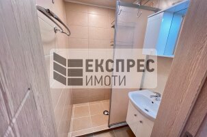 Обзаведен Тристаен апартамент, Център