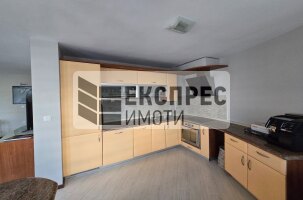 Обзаведен, Тристаен апартамент, Бриз