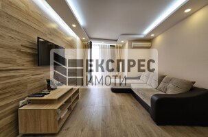 Обзаведен Двустаен апартамент, Център
