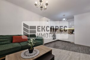 Обзаведен Двустаен апартамент, Център