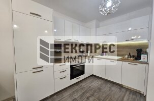 Обзаведен Двустаен апартамент, Център