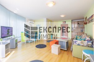 Обзаведен Четиристаен апартамент, Окръжна болница