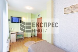 Обзаведен Четиристаен апартамент, Окръжна болница
