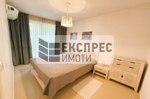 Нов, Обзаведен Тристаен апартамент, Център