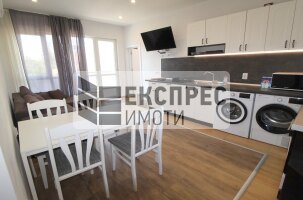 Нов, Обзаведен Четиристаен апартамент, Окръжна болница