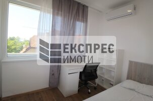 Нов, Обзаведен Четиристаен апартамент, Окръжна болница