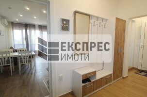 Нов, Обзаведен Четиристаен апартамент, Окръжна болница