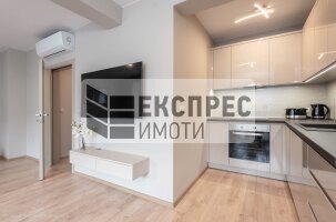 New, Luxury, Furnished 2 Schlafzimmer Wohnung, Center