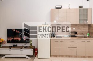 Обзаведен Двустаен апартамент, Център