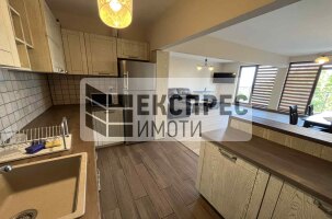 Нов, Обзаведен Тристаен апартамент, Бриз