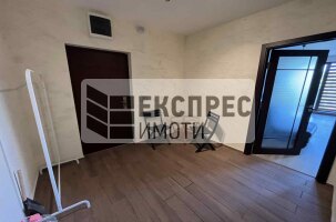 Нов, Обзаведен Тристаен апартамент, Бриз