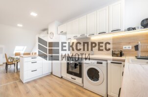 Обзаведен,нов Тристаен апартамент, Център