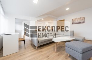 Обзаведен,нов Тристаен апартамент, Център