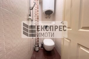 Обзаведен Тристаен апартамент, Окръжна болница