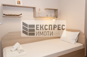  2 Schlafzimmer Wohnung, Chayka