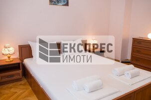  2 Schlafzimmer Wohnung, Chayka
