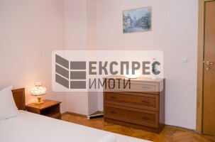  2 Schlafzimmer Wohnung, Chayka