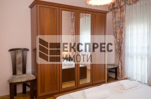  2 Schlafzimmer Wohnung, Chayka