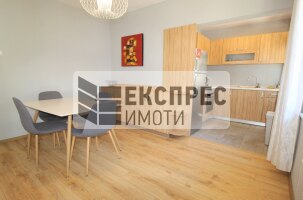 Нов, Луксозен, Обзаведен, Тристаен апартамент, Окръжна болница