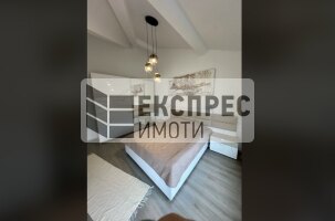 Нов , Обзаведен Тристаен апартамент, Център