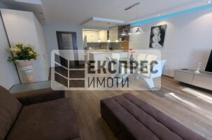 Обзаведен Двустаен апартамент, Център