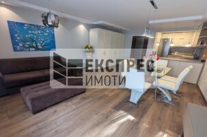 Обзаведен Двустаен апартамент, Център