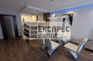 Обзаведен Двустаен апартамент, Център