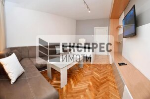  1 Schlafzimmer Wohnung, Chayka