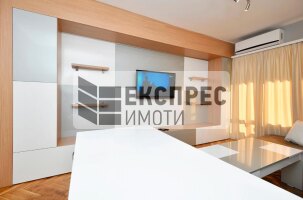  1 Schlafzimmer Wohnung, Chayka