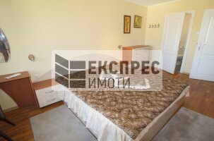  3 Schlafzimmer Wohnung, Chayka