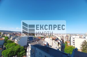 Обзаведен Четиристаен апартамент, Лятно кино Тракия
