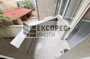 Нов, Обзаведен, Тристаен апартамент, Окръжна болница