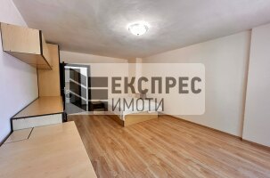 Обзаведен, Двустаен апартамент, Окръжна болница
