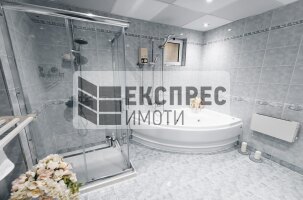 FURNISHED 2 bedroom apartment, Center