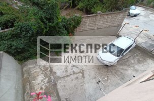  Parking, Tsveten Kvartal