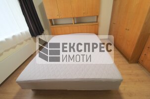 Обзаведен Тристаен апартамент, Окръжна болница