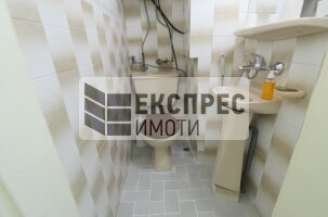 Обзаведен Тристаен апартамент, Окръжна болница