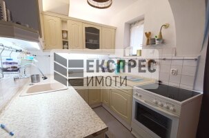 Обзаведен Двустаен апартамент, Окръжна болница