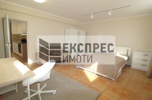  2 Schlafzimmer Wohnung, Regional hospital