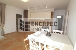  2 Schlafzimmer Wohnung, Regional hospital